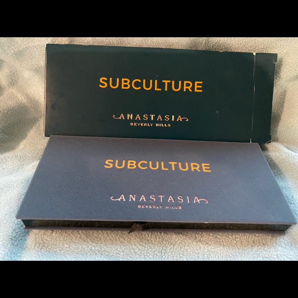 Anastasia Beverly Hills- Subculture eyeshadow palette